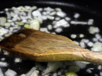 Spaghetti mit Geflügelleber-Sugo - Rezept - Bild Nr. 7