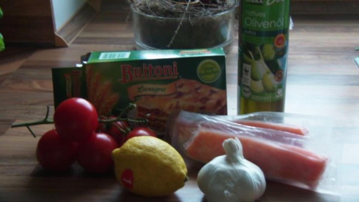 Lachsfilet auf Nudeln mit Tomaten und Pesto - Rezept - Bild Nr. 2