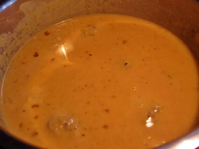 Rezept: Wildklößchen in Wacholder-Rahmsoße Bild Nr. 5 Wildklößchen in Wacholder-Rahmsoße - Rezept - Bild Nr. 5