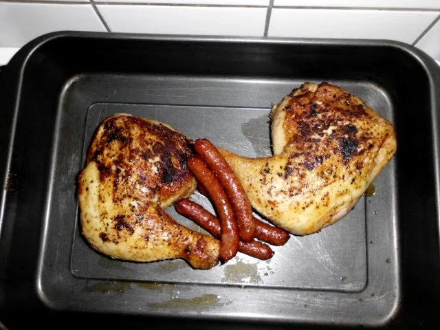 Hähnchenschenkel in einer scharfen Dilllrahmsauce, dazu Kartoffelpüree und Salat - Rezept - Bild Nr. 5