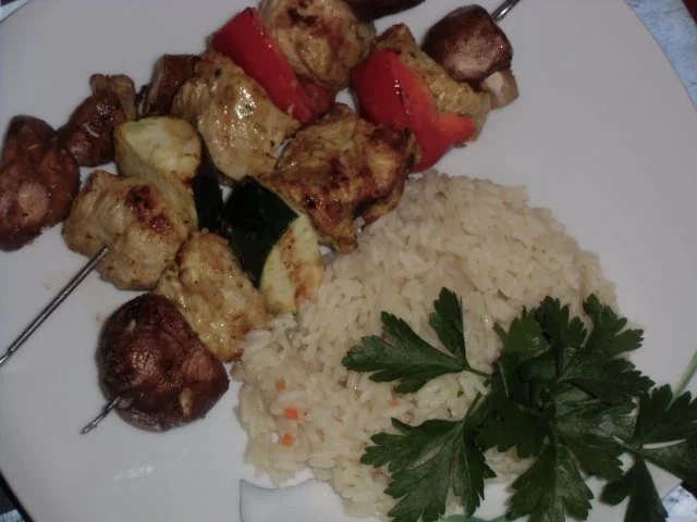 Rezept: Huhn : Spieße auf dem Kohle-Grill mit leckeren Gemüsestückchen Bild Nr. 3 Huhn : Spieße auf dem Kohle-Grill mit leckeren Gemüsestückchen - Rezept - Bild Nr. 3