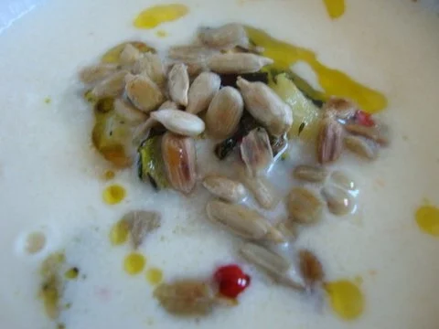 Rezept: Parmesansüppchen Parmesansüppchen - Rezept