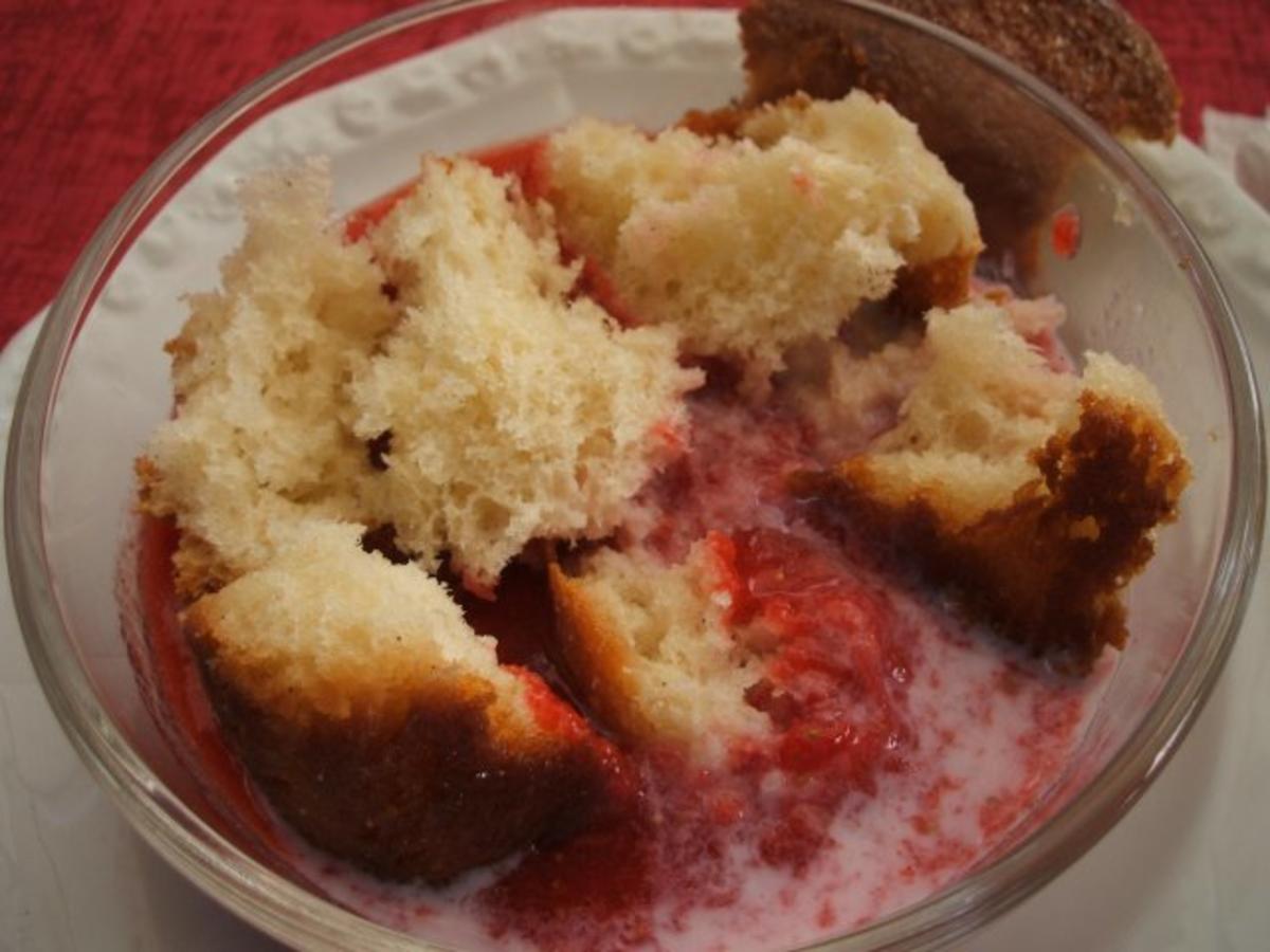 Bilder für Backen: Vanillebuchteln mit dicker Erdbeermilch - Rezept