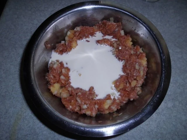 Rezept: Hackklößchen in pikanter Sauce Bild Nr. 4 Hackklößchen in pikanter Sauce - Rezept - Bild Nr. 4