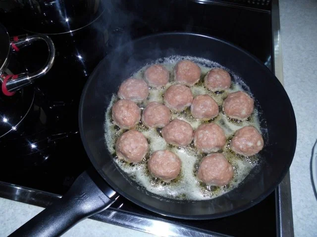 Rezept: Hackklößchen in pikanter Sauce Bild Nr. 6 Hackklößchen in pikanter Sauce - Rezept - Bild Nr. 6