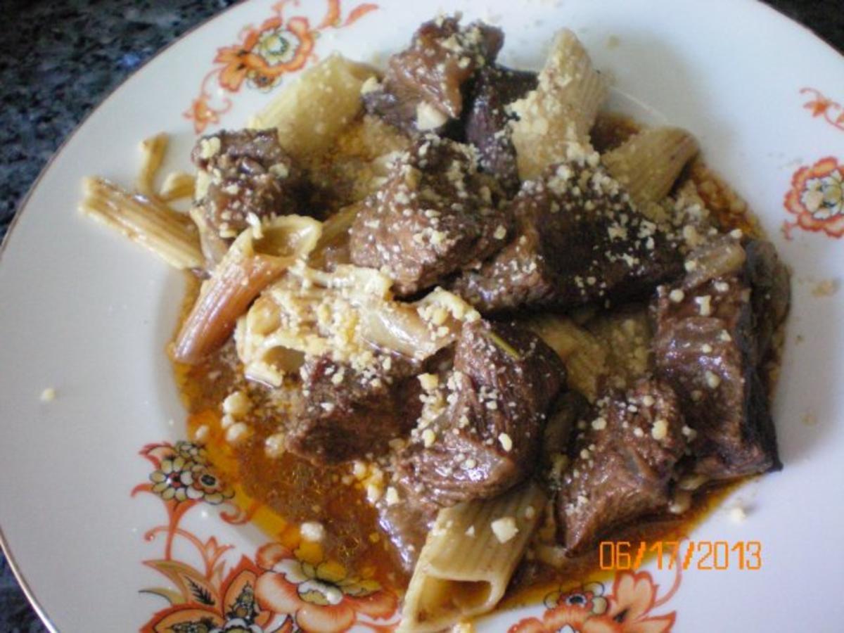 Rindfleischtopf vom Gallowayrind mit Pasta - Rezept - kochbar.de