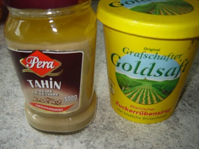 Aufstrich: Zuckerrübensirup mit Sesampaste - Rezept - Bild Nr. 2