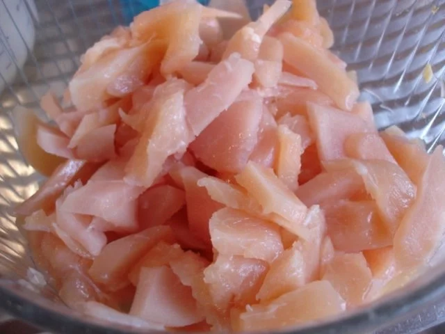 Kokossuppe mit Hähnchenbrustfilet und Möhrenblüten - Rezept - Bild Nr. 13