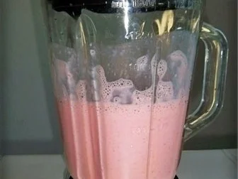 ❀ Erfrischender Milchshake mit frischen Erdbeeren ❀ - Rezept - Bild Nr. 7