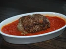 Orientalische Hackröllchen mit Tomaten-Dattel-Sauce - Rezept