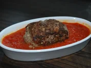 Orientalische Hackröllchen mit Tomaten-Dattel-Sauce - Rezept