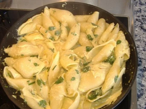 Rezept: Conchiglioni mit Spargel,Safran und Ricotta Bild Nr. 5 Conchiglioni mit Spargel,Safran und Ricotta - Rezept - Bild Nr. 5