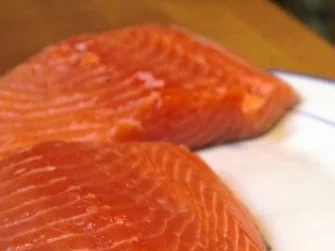 Lachsfilet, Wasabi-Meerrettich-Sauce, Ofentomaten und roter Reis - Rezept - Bild Nr. 8