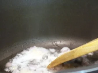 Lachsfilet, Wasabi-Meerrettich-Sauce, Ofentomaten und roter Reis - Rezept - Bild Nr. 9