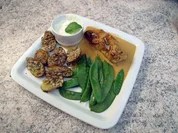 Gefüllte Hähnchenrolle mit Würzkartoffeln - Rezept