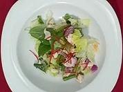 Hühnerfleischsalat mit Thaikräutern und Dekonstruierte Gazpacho - Rezept