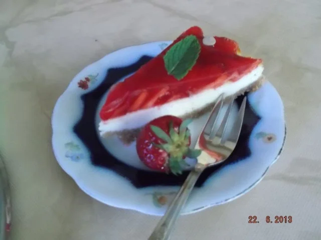 Rezept: Erdbeerkuchen Bild Nr. 7 Erdbeerkuchen - Rezept - Bild Nr. 7