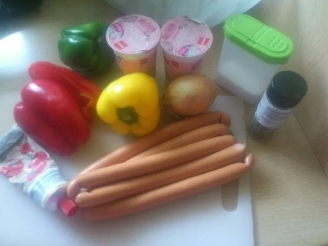 Rezept: Würstchengulasch Bild Nr. 2 Würstchengulasch - Rezept - Bild Nr. 2