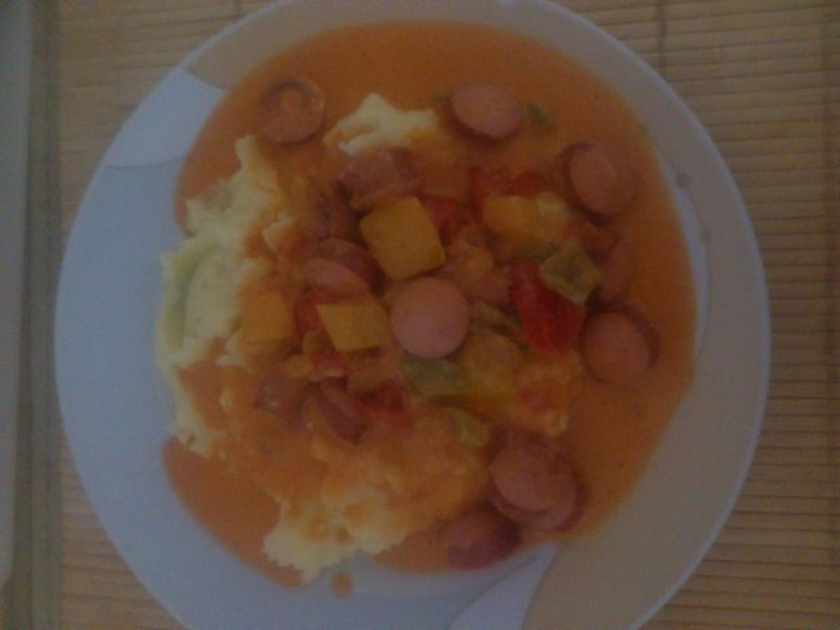 Würstchengulasch - Rezept