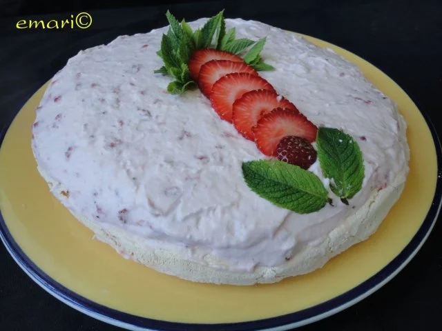 Rezept: Erdbeer Pavlova Bild Nr. 13 Erdbeer Pavlova - Rezept - Bild Nr. 13