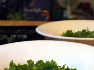 Rezept: Salat mit mariniertem Halloumi und scharfer Hähnchenbrust Bild Nr. 4 Salat mit mariniertem Halloumi und scharfer Hähnchenbrust - Rezept - Bild Nr. 4