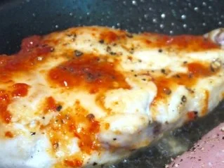 Rezept: Salat mit mariniertem Halloumi und scharfer Hähnchenbrust Bild Nr. 7 Salat mit mariniertem Halloumi und scharfer Hähnchenbrust - Rezept - Bild Nr. 7