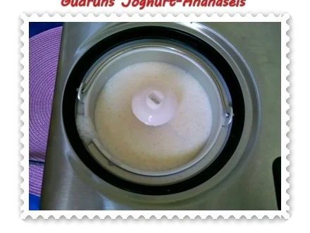 Rezept: Eis: Joghurt-Ananaseis Bild Nr. 4 Eis: Joghurt-Ananaseis - Rezept - Bild Nr. 4