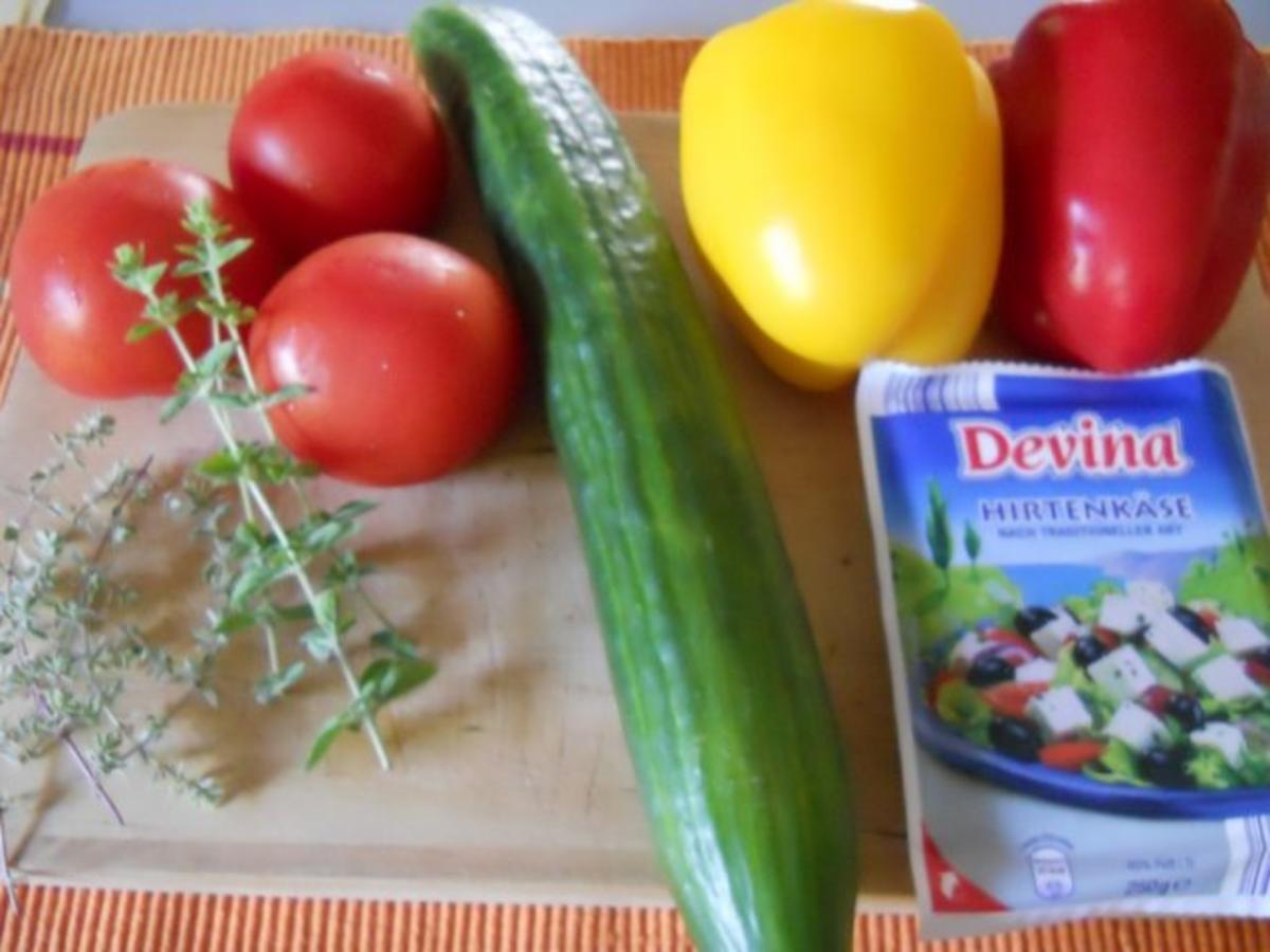Bunter Salat mit Paprika und Gurke - Rezept - Bild Nr. 2