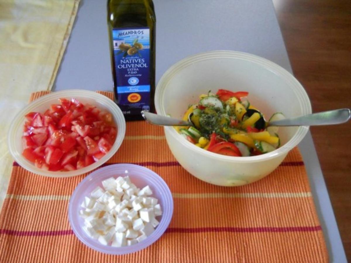Bunter Salat mit Paprika und Gurke - Rezept - Bild Nr. 6