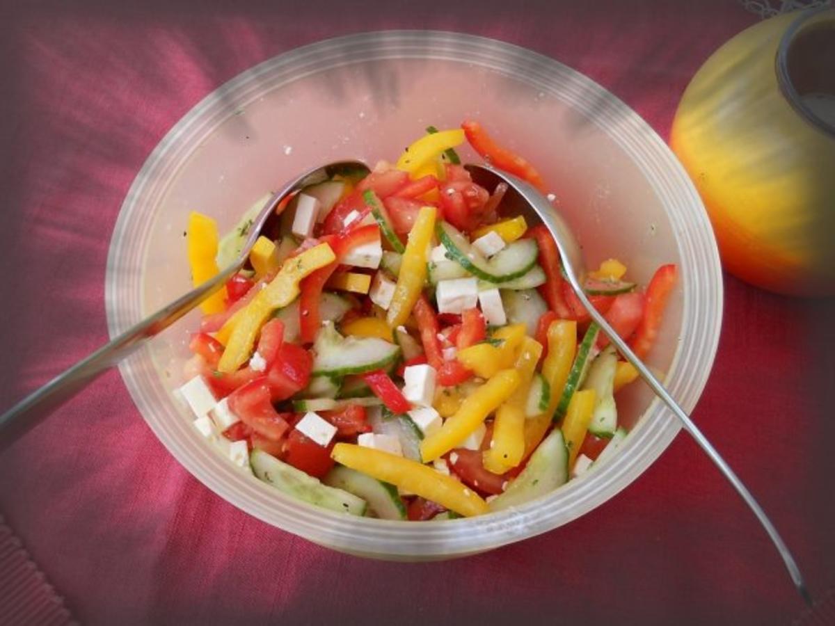 Bunter Salat mit Paprika und Gurke - Rezept - Bild Nr. 8