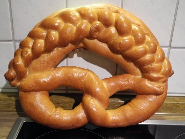 Brot & Brötchen : Brezel - Rezept