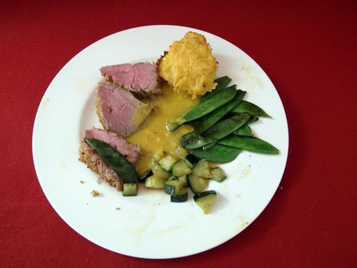 "Et kütt wie et kütt" - Kalbsfilet mit Zuckerschoten an Vanille und Paprikajus - Rezept