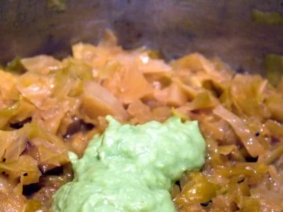 Spitzkohl mit Apfel und Meerrettich, dazu Bouletten - Rezept - Bild Nr. 15