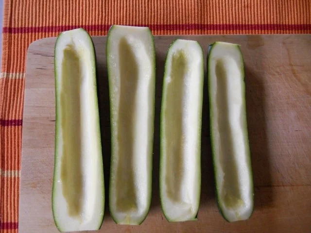 Rezept: Zucchini - Schiffchen Bild Nr. 3 Zucchini - Schiffchen - Rezept - Bild Nr. 3