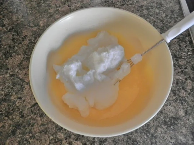 Rezept: Cremiges Limetten - Dessert mit beschwipster Mangosoße Bild Nr. 6 Cremiges Limetten - Dessert mit beschwipster Mangosoße - Rezept - Bild Nr. 6