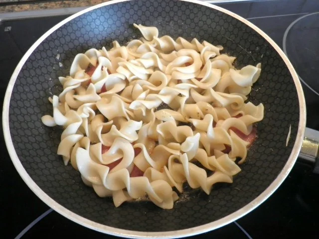 Rezept: Nudel - Omelett italienisch angehaucht ... Bild Nr. 4 Nudel - Omelett italienisch angehaucht ... - Rezept - Bild Nr. 4