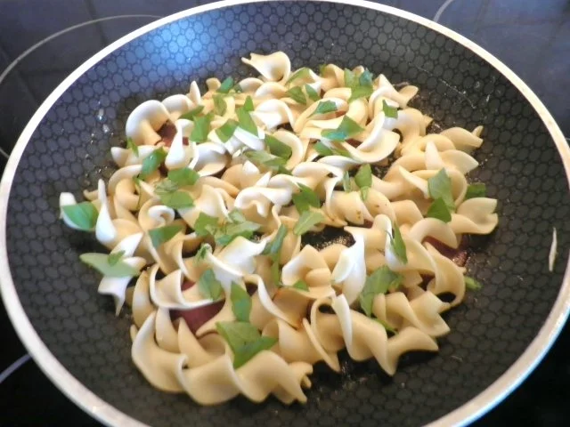 Rezept: Nudel - Omelett italienisch angehaucht ... Bild Nr. 5 Nudel - Omelett italienisch angehaucht ... - Rezept - Bild Nr. 5