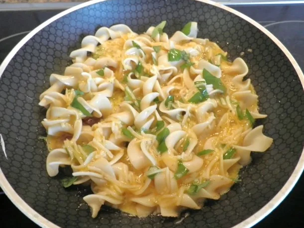 Rezept: Nudel - Omelett italienisch angehaucht ... Bild Nr. 6 Nudel - Omelett italienisch angehaucht ... - Rezept - Bild Nr. 6