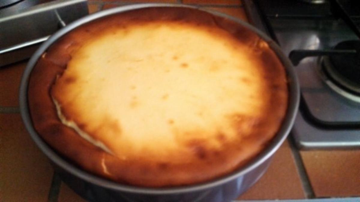 Omas Käsekuchen mit Sultaninen ohne Boden, eigentlich schon von der Uhroma ! - Rezept - Bild Nr. 2