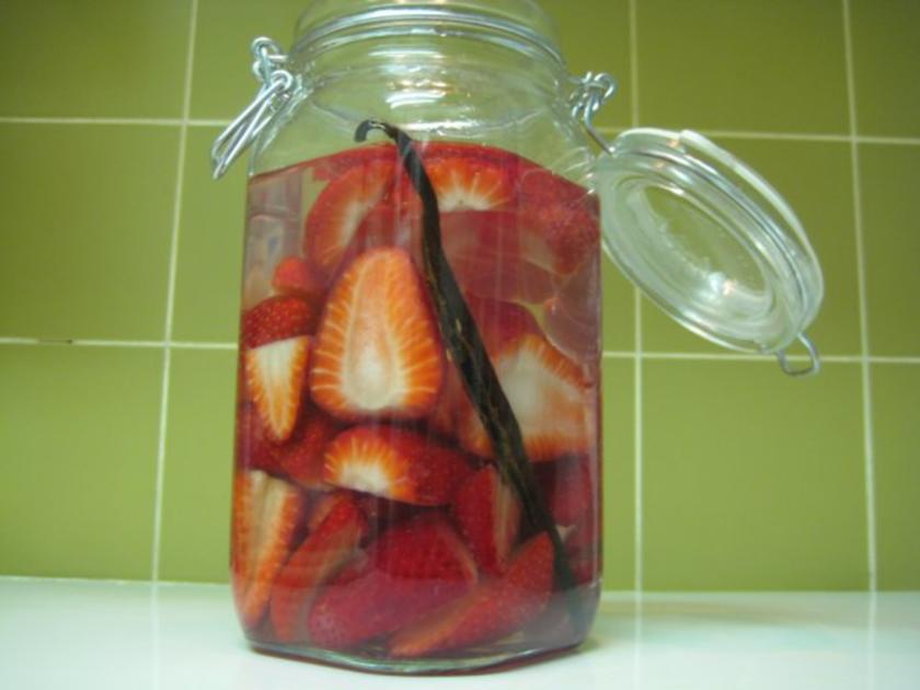 Erdbeer-Likör - Rezept mit Bild - kochbar.de