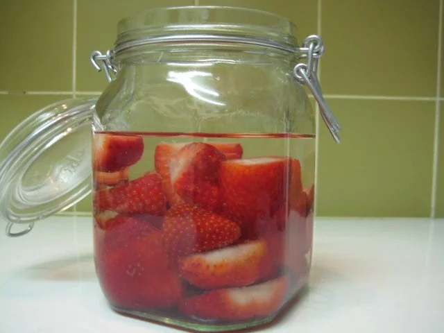 Erdbeer-Likör - Rezept - Bild Nr. 7