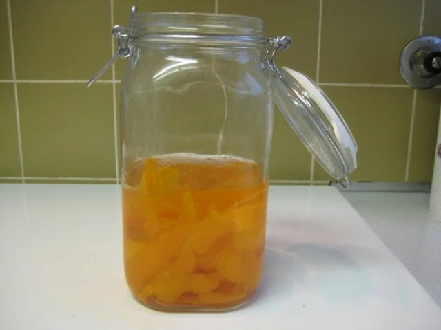 Rezept: Orangen-Likör für den Herrn Bild Nr. 7 Orangen-Likör für den Herrn - Rezept - Bild Nr. 7