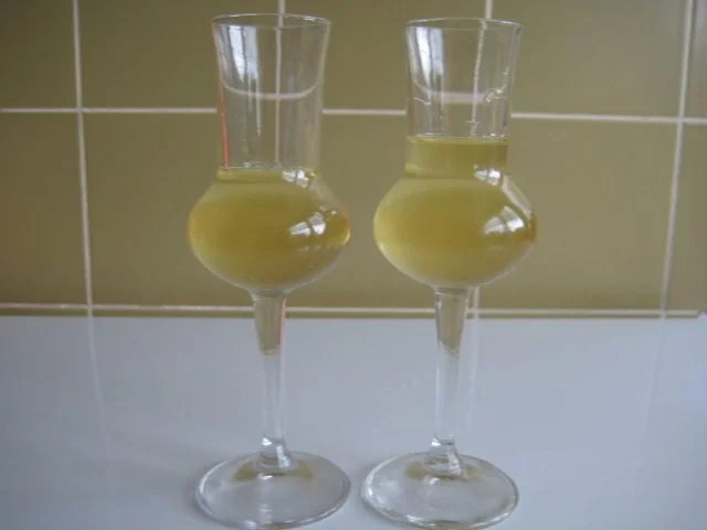 Rezept: Orangen-Likör für den Herrn Orangen-Likör für den Herrn - Rezept