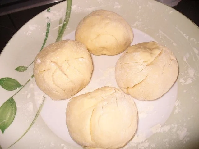 Rezept: Hefeklöße süß Bild Nr. 2 Hefeklöße süß - Rezept - Bild Nr. 2