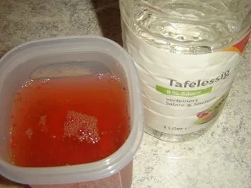 Rezept: Erdbeeressig Bild Nr. 4 Erdbeeressig - Rezept - Bild Nr. 4