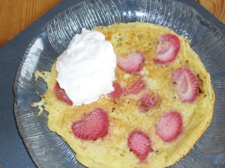 Erdbeer - Pfannkuchen - Rezept mit Bild - kochbar.de