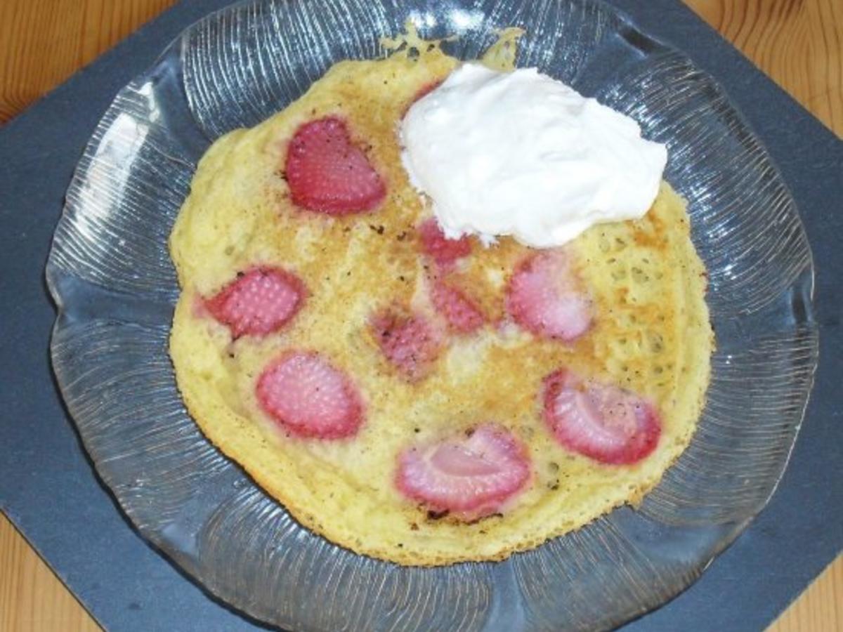Erdbeer - Pfannkuchen - Rezept mit Bild - kochbar.de