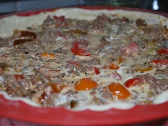 Saftige Hackquiche mit Kirschtomaten - Rezept - Bild Nr. 2