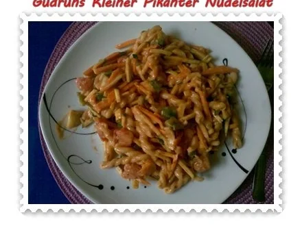 Rezept: Salat: Kleiner pikanter Nudelsalat Bild Nr. 12 Salat: Kleiner pikanter Nudelsalat - Rezept - Bild Nr. 12