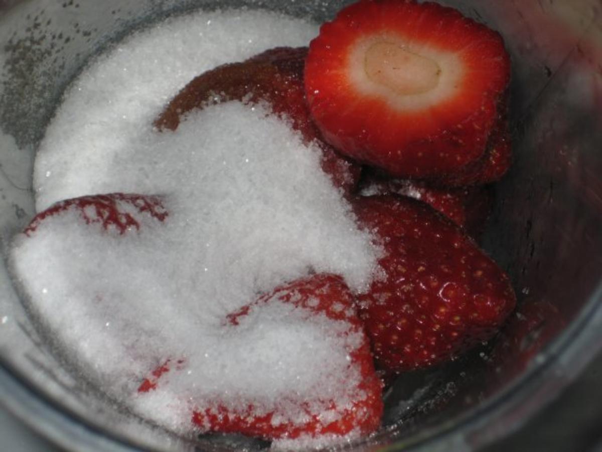 Erdbeer-Eis - Rezept - Bild Nr. 5